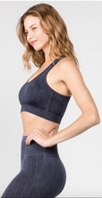 Load image into Gallery viewer, STONE WASHED SEAMLESS SPORTS BRA- BLACK - C&amp;C Boutique
