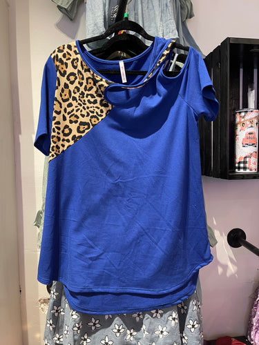 Curvy- Blue and Leopard Top - C&C Boutique